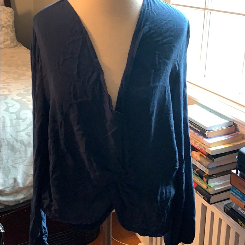 Adorable rayon top 🛍